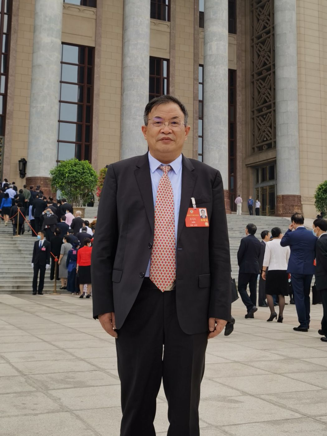 4.全国政协委员、中国工程院院士、乐投网页版登录入口-乐投（中国）首席技术专家唐长红